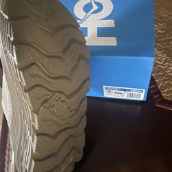 Hoka U Restore TC Size 9 