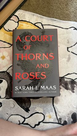 A Court Of Thorns And Roses