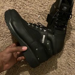 Black Timberlands And The Size Is 11