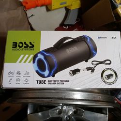 Boss Bluetooth Portable Speaker System Tube