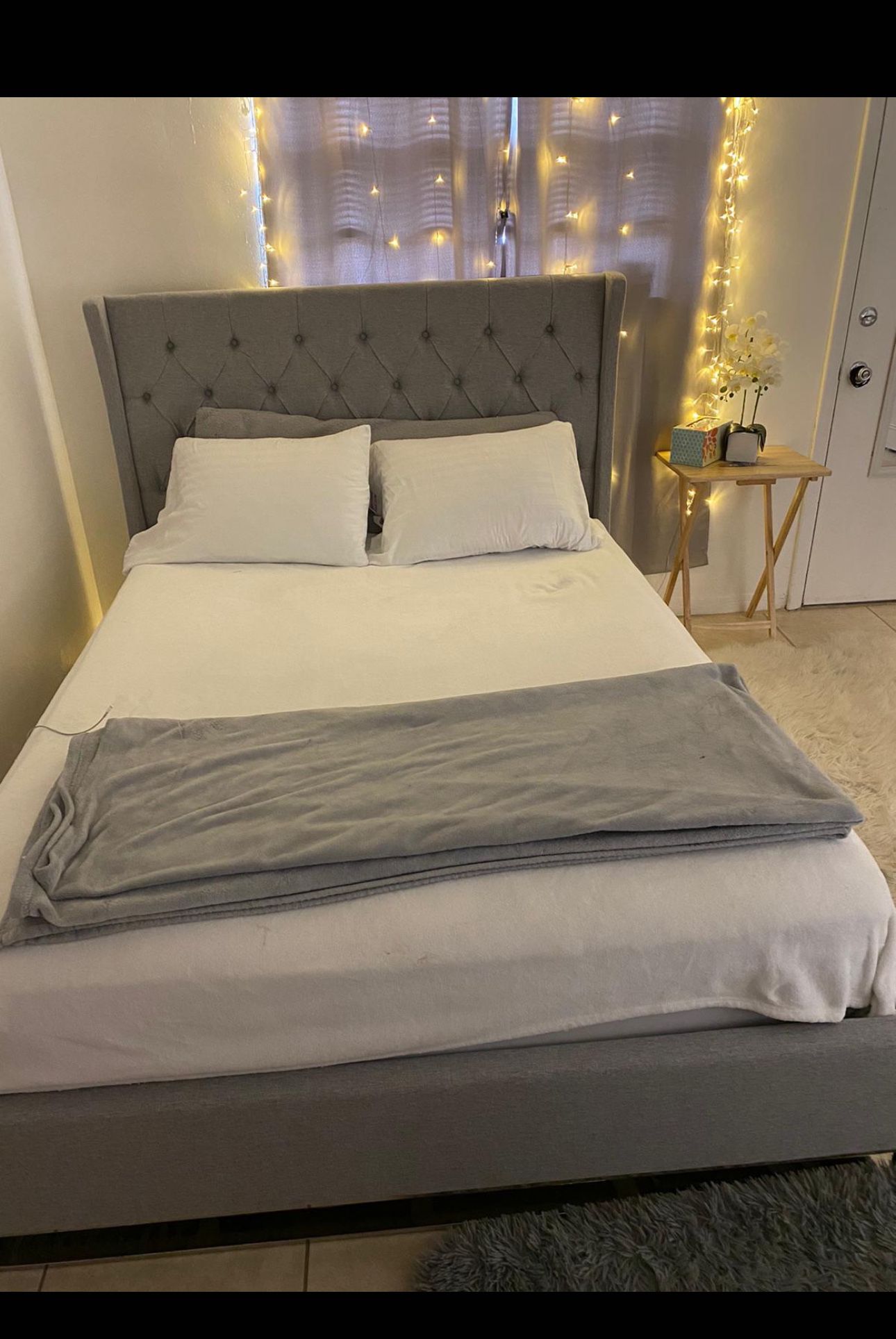 Grey Queen Bed ,mattres ,white Dresser 