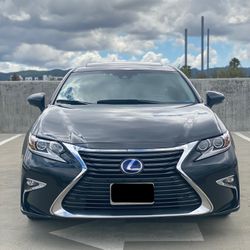 2017 Lexus ES 300h