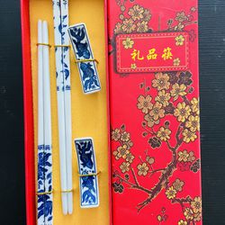 Chopsticks Set For 2 In a Beautiful Gift Box 