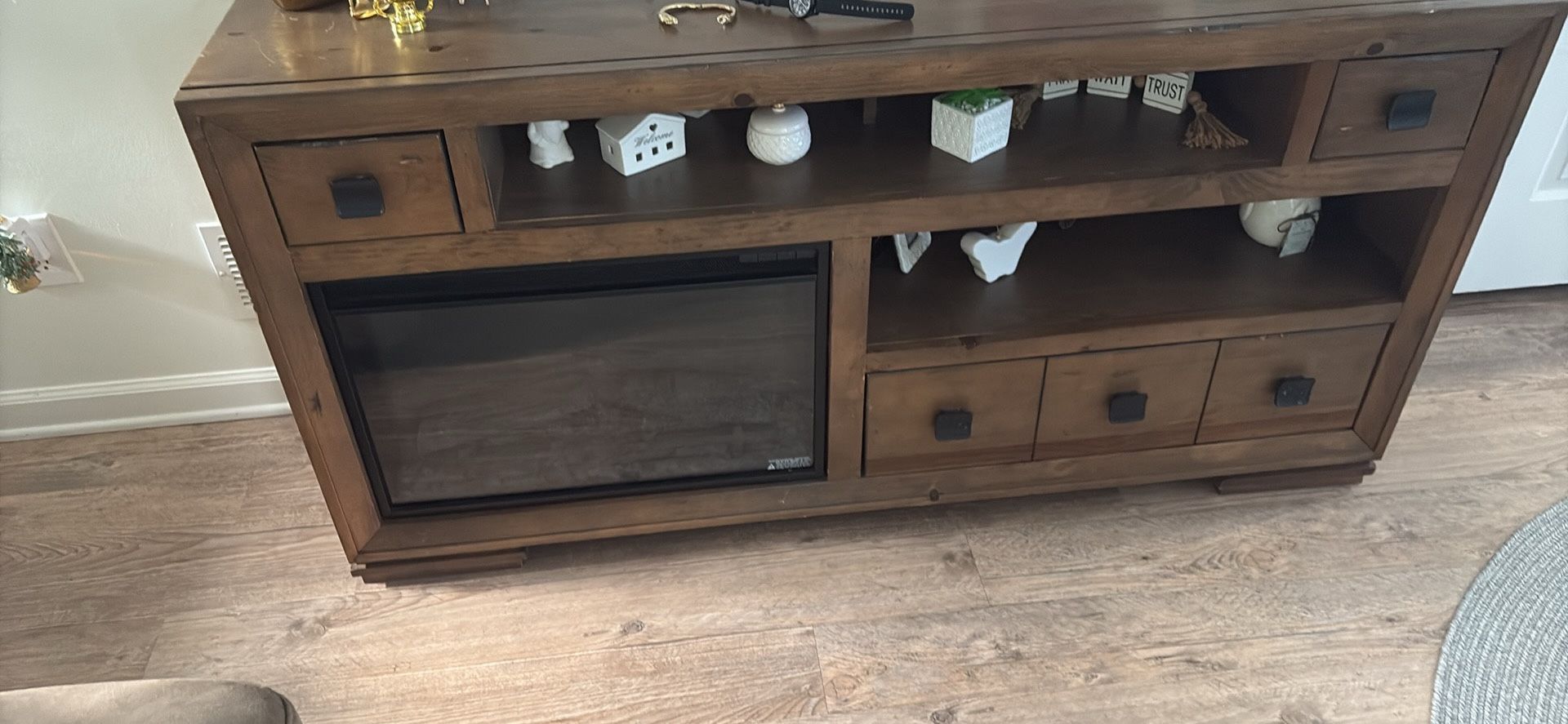 Fareplace Stand