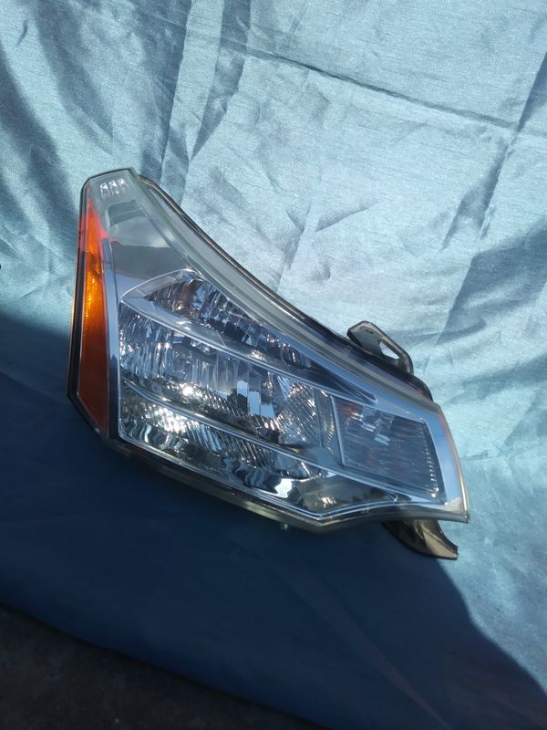 2008 2017 Ford Focus Rh Headlight Auto Parts In Gardena Ca Offerup
