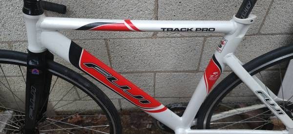 Fuji Track Pro 49cm for Sale in Chicago, IL - OfferUp
