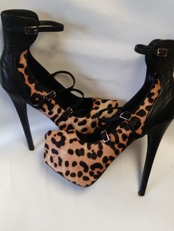 Size 8 Steve Madden Leather Heels Stilettos