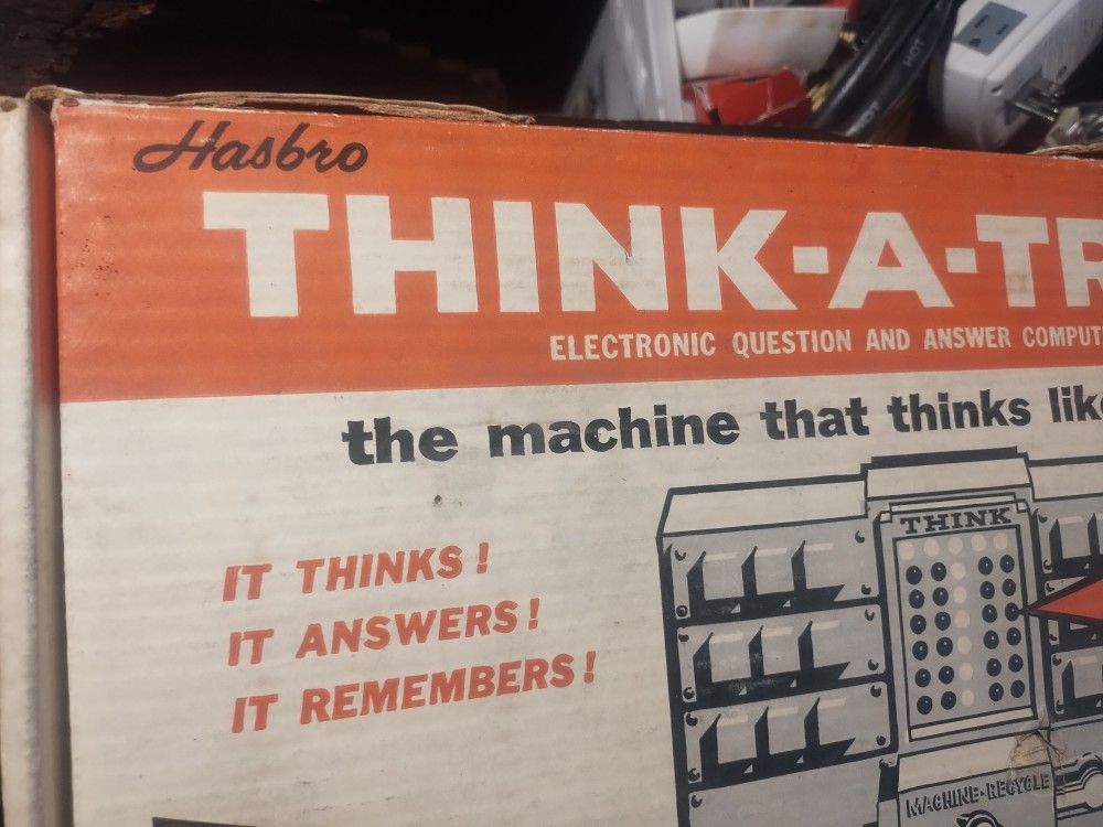 HASBRO THINK -A-TRON