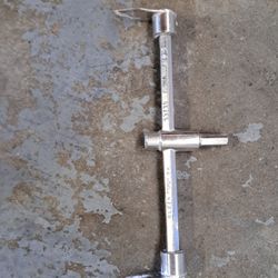 Hole Cutting Tool for cieling