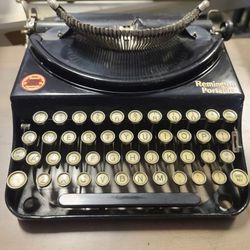 Remington Typewriter Vintage