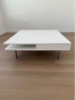 Coffe table / Mesa de sala