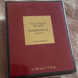 BOMBSHELL VICTORIAS SECRET PERFUME