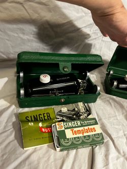 Vintage Singer buttonholer’s