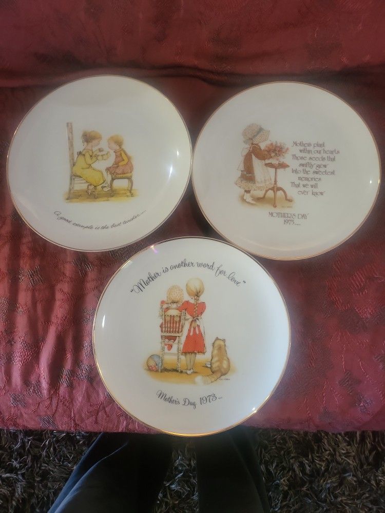 Holly Hobby Plates