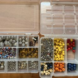 Jewelry making supplies with containers included