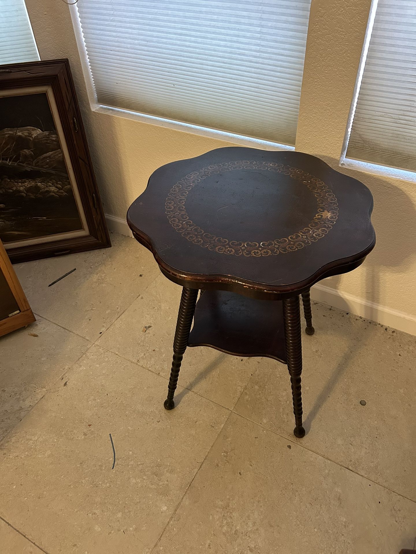 Vintage Victorian Table Solid Wood (walnut)