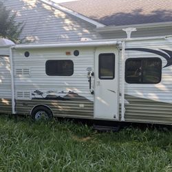 2013 skyline nomad 186
