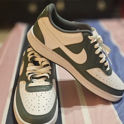 Brand New Nike Unisex Shoes 