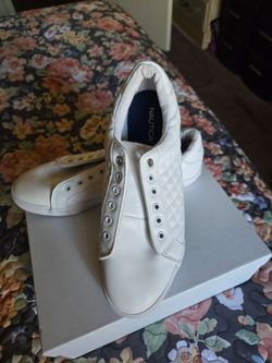 Nautica tennis shoes