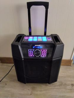 I0N Bluetooth Touch FX Boom Button Portable Speaker Pre-owned