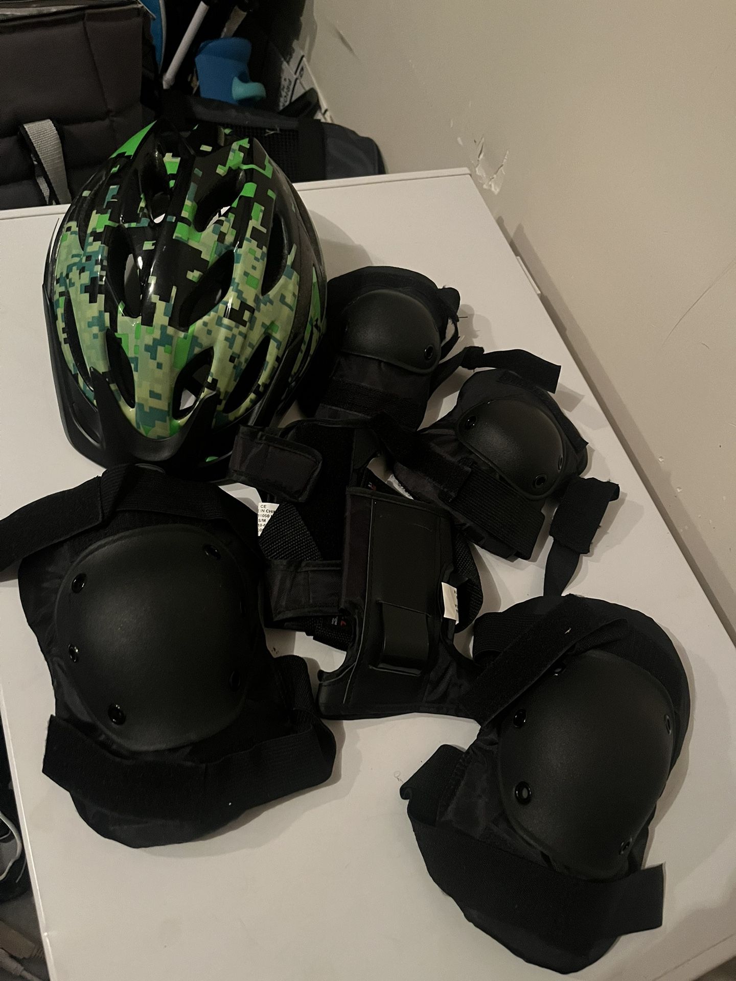 Young Boys Bike Gear