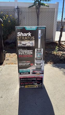Shark Stratos Powered Lift-Away