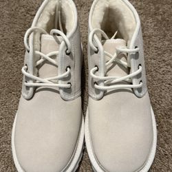 UGG Neumel Chukka Boots for Men, White - Size 9