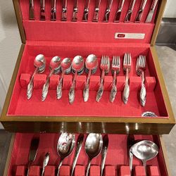 50’s MCM ROGERS BROS 1847 MCM Silver Plated Springtime Flatware & Serving Set Holidays Gifts