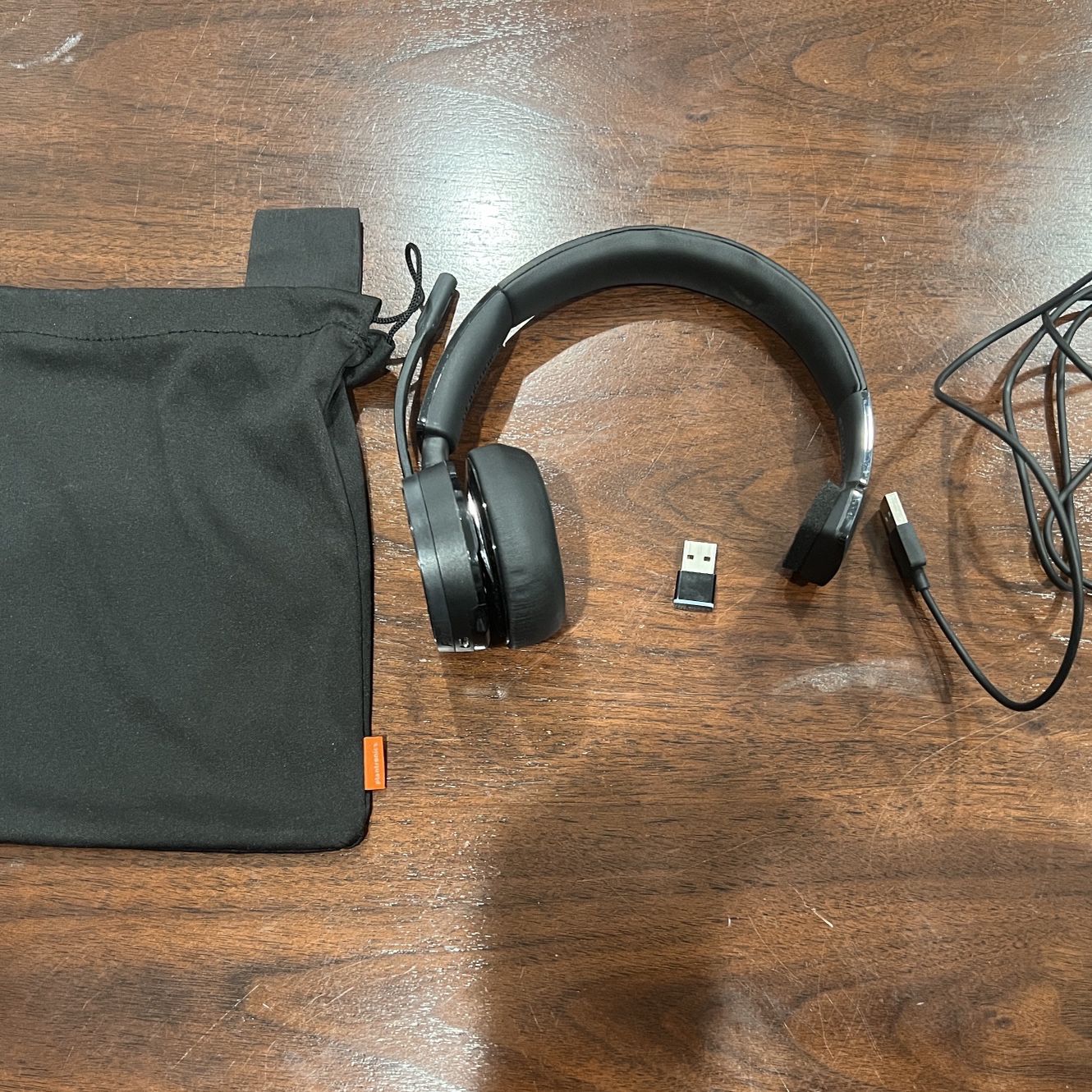 Plantronics Voyager 4210 Wireless Bluetooth headset 