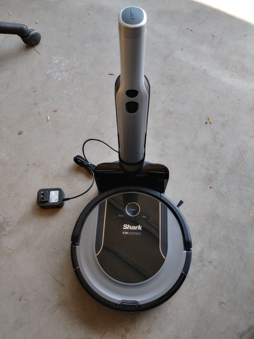Shark Ion Robot With Hand Vacuum  & 2 Stops