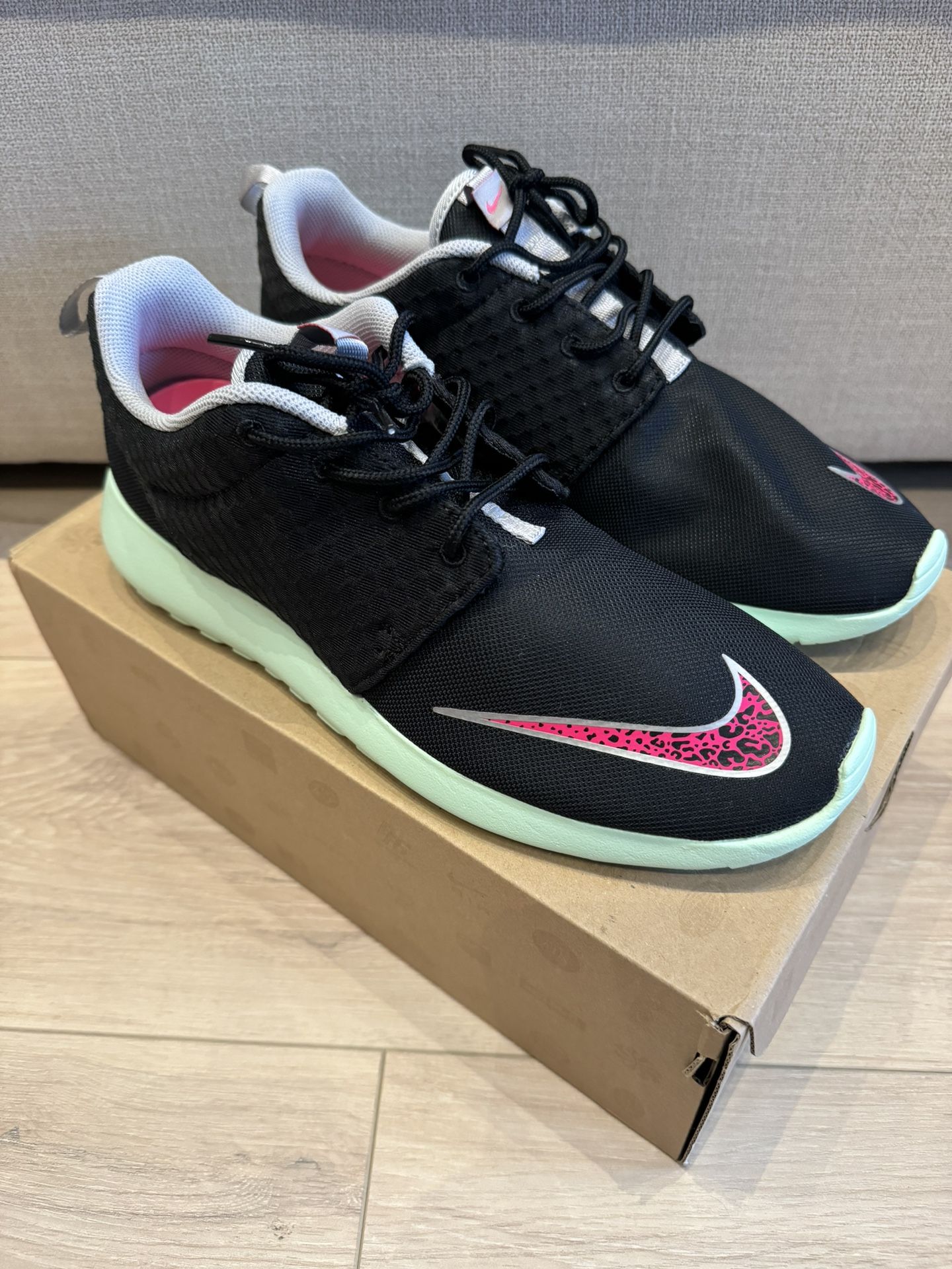 Nike Roshe Run Yeezy