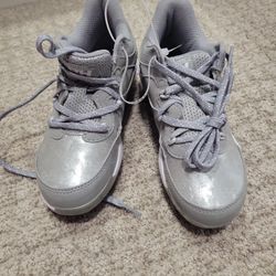 Girl Soccer Cleats Size 1.5