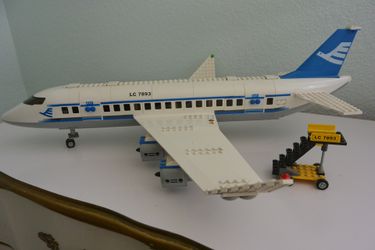 Lego city passenger plane 7893 hot sale