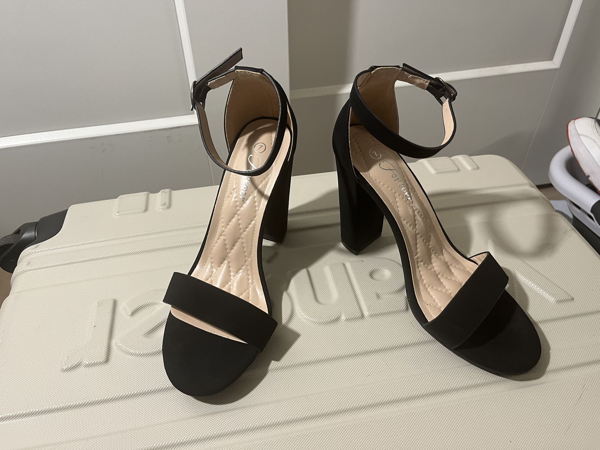 Black Sandal Block Heels Size 8