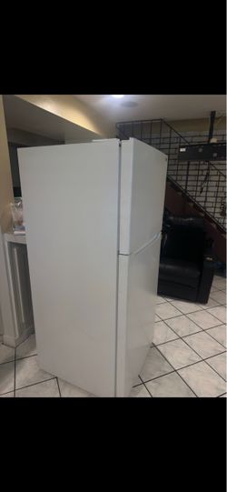 Refrigerator for sale!