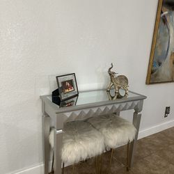  Side Tables  And Entryway Table Cof