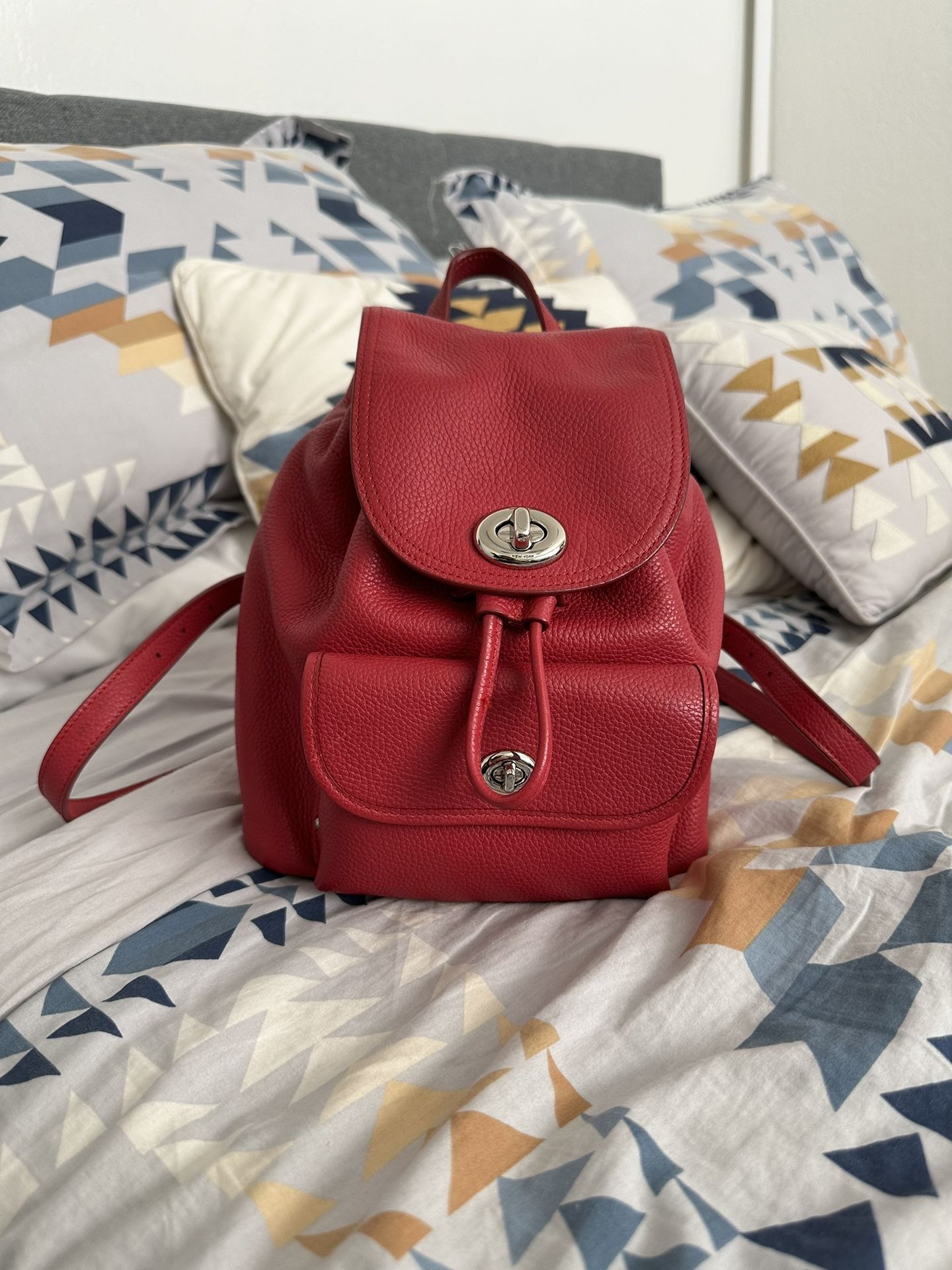 Women's Handbags Coach Turnlock Backpack Coach Mini Backpack Women's Handbags Coach Turnlock Backpack Coach Mini Backpack