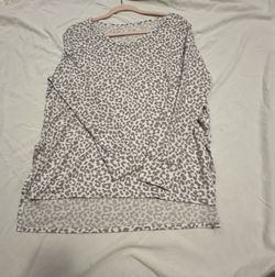 American Eagle Cheetah Print Long Sleeve Shirt Size XS