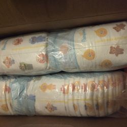 Size 1 Pamper Diapers 