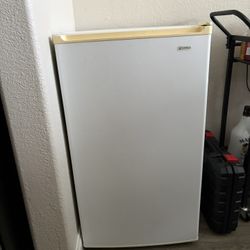 White Mini Fridge 