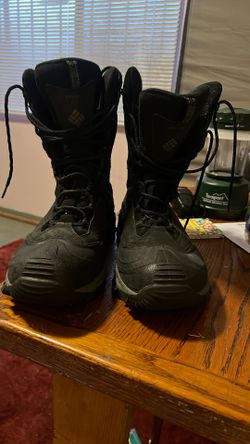 Columbia Men Hiking Boots.size 13 Like New