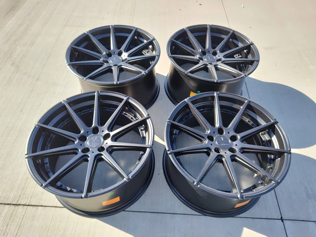 20x10+20 And 20x11+40 Wheels 5x120
