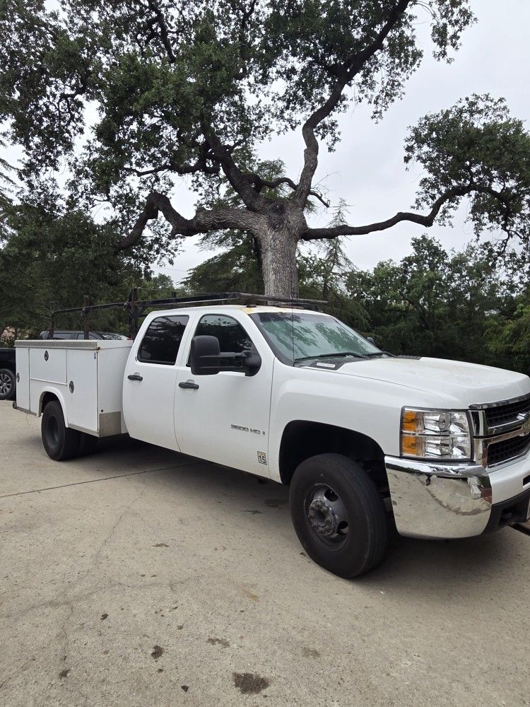 2008 Chevy silverado 3500HD