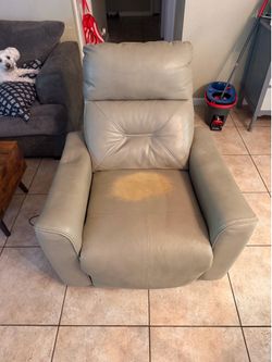 Recliner chair