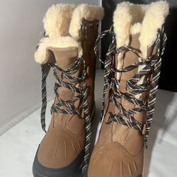 New Bearpaw Winter Snow Boots W11
