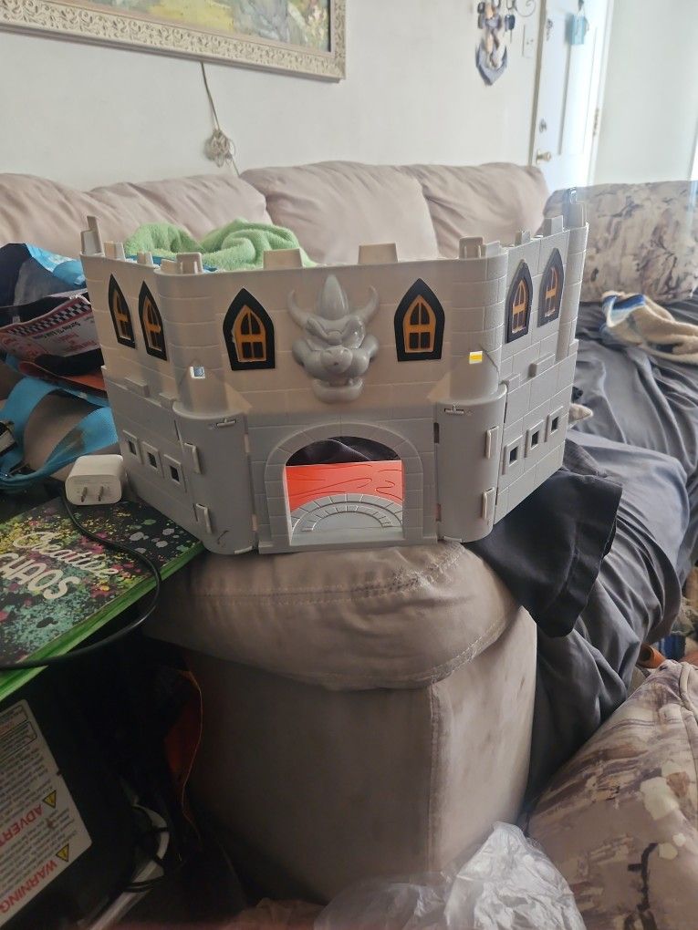 Pieces Of Bowser's Castle