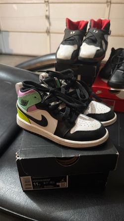 Jordan 1 Mid 11 c