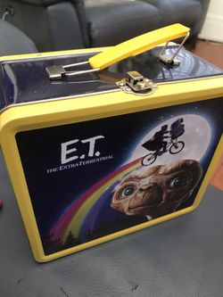 ET Tin Lunch Box And Thermos