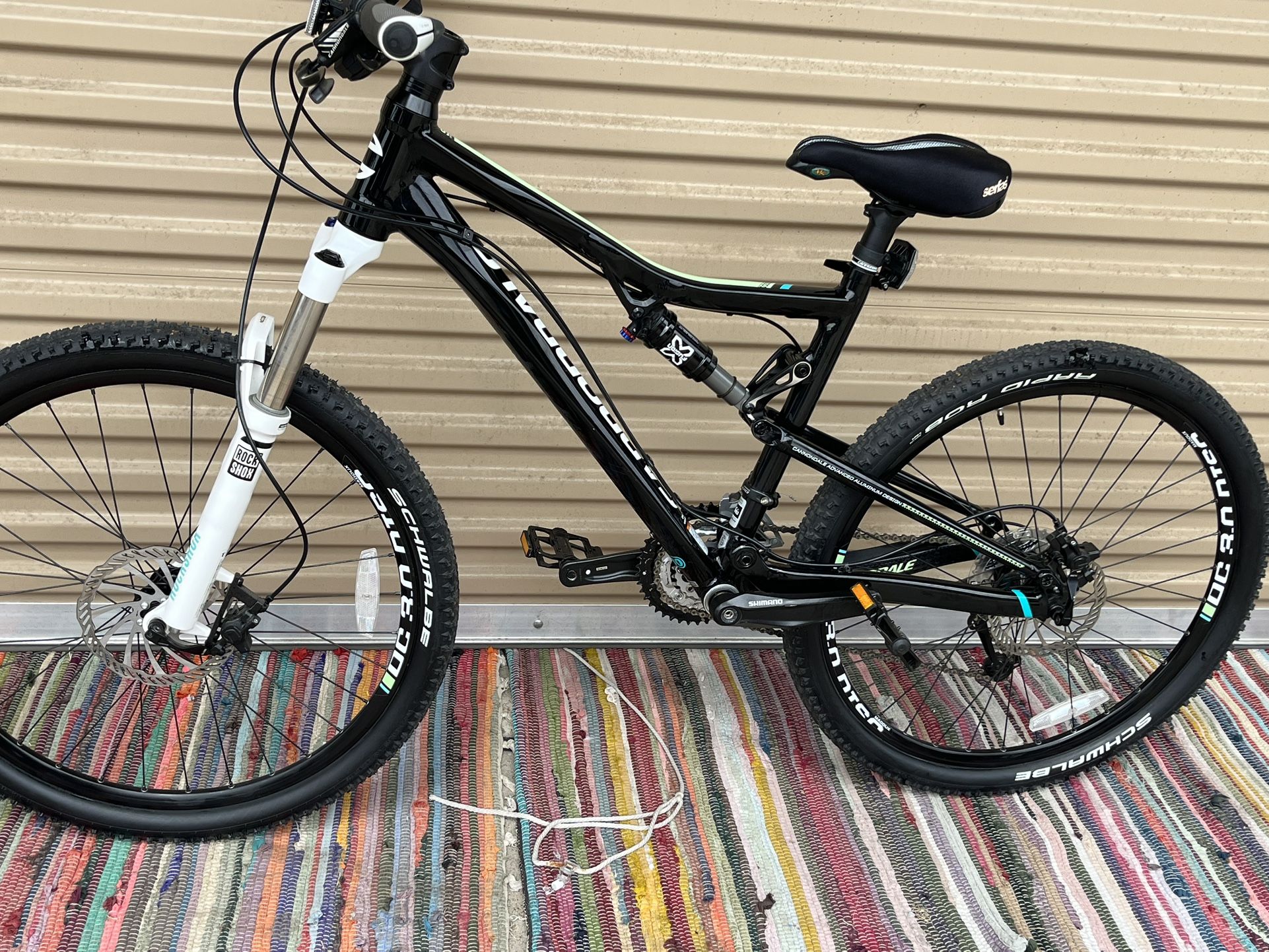 Cannondale Fuel Suspension Mountain Bike Size S Tire 26