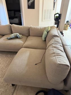 Silverlake Sectional Sofa